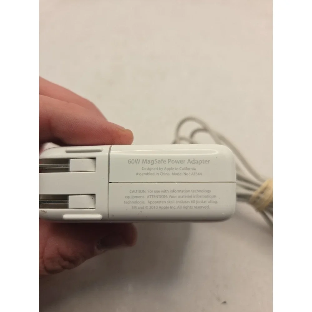 Apple A1344 60W MagSafe Power Adapter for MacBook, MacBook Pro w Folding Plug